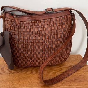 NWT Vilenca Holland Woven Leather Crossbody Purse in Cognac Brand New!